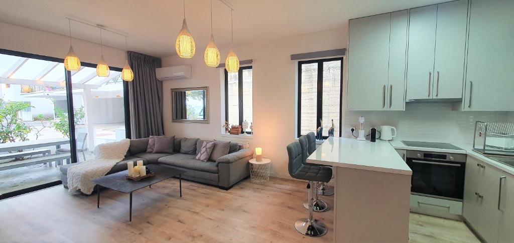 Phaedrus Living: Luxury Maisonette Platres photo 1