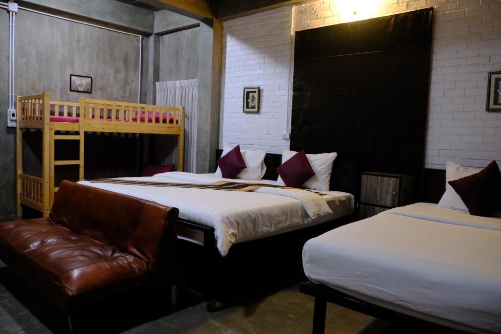 BAAN9NAN Home Lodge