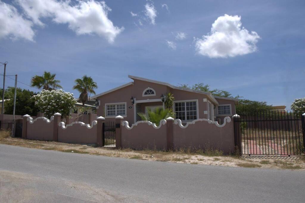 Beautiful house in Sabana Basora Aruba! photo 2