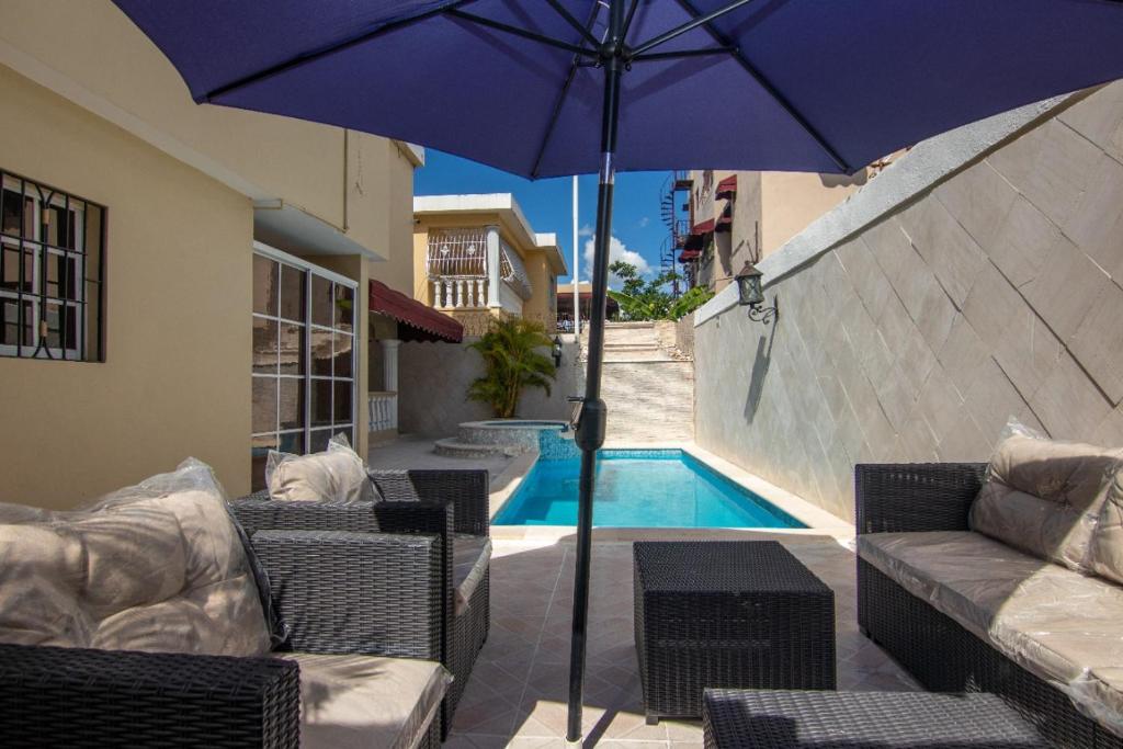 Beautiful villa with pool