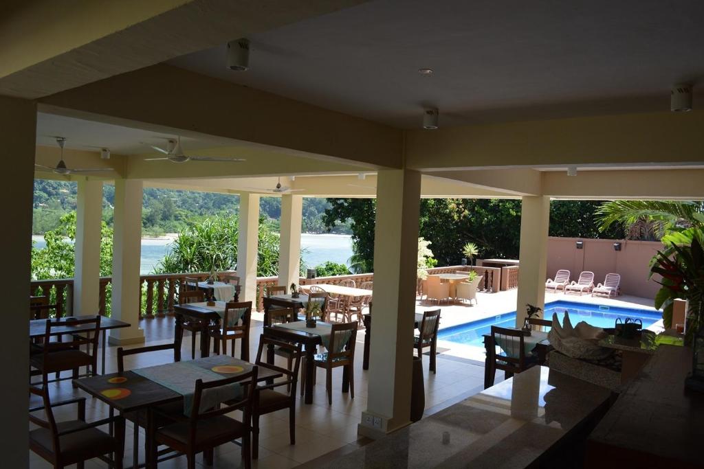 Двухместный (Стандартный двухместный номер с 1 кроватью), BayView Seychelles