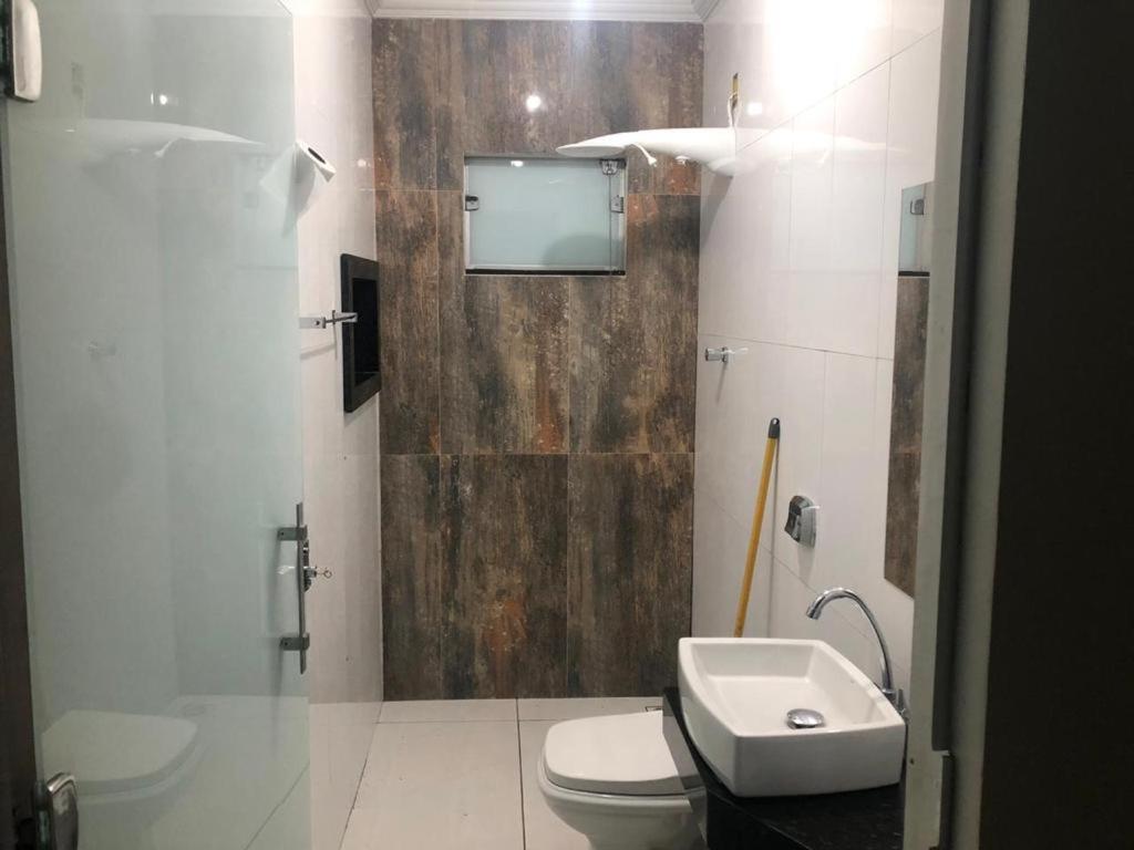 Rancho Casa com piscina próxima ao Rio São Francisco- Não fica no centro de Três Marias, e sim no bairro Beira Rio às margens do Rio photo 1