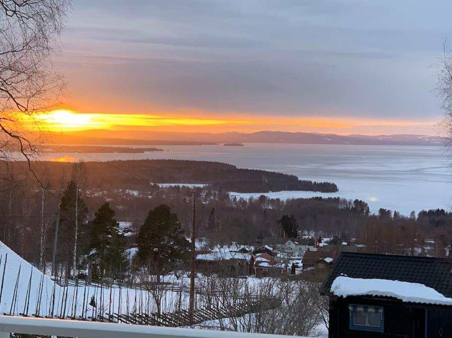 Charmig stuga med panoramautsikt över sjön Siljan. photo 4