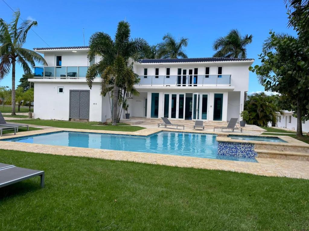 Manati World Point Inn photo 1