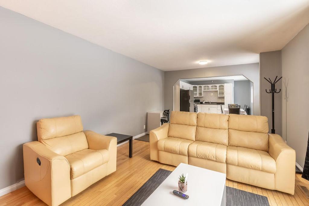NN - The Woodland - Yellowknife 3-bed 1-bath photo 2