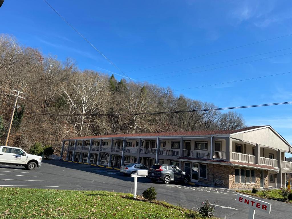 Econo Lodge Jefferson Hills Hwy 51 image