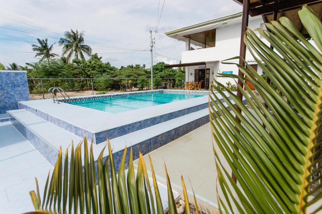 Bernis Hostel photo 1