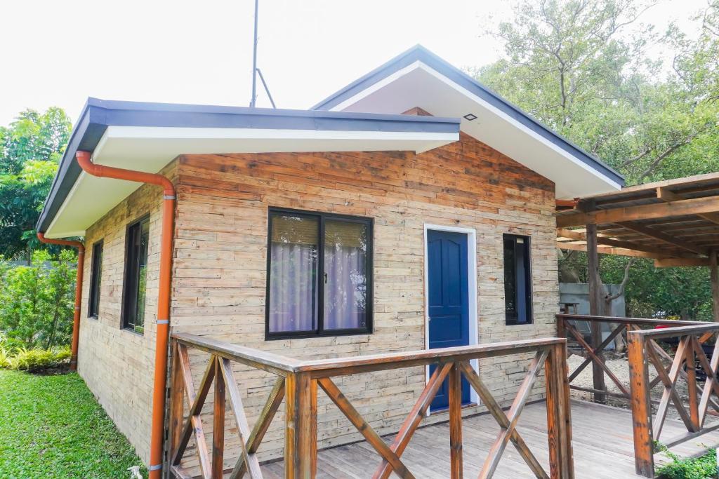 UNWND BOUTIQUE HOTEL CALATAGAN photo 2