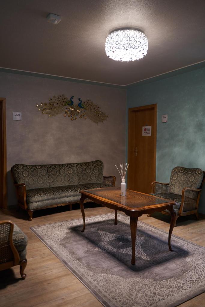 Hotel Auszeit im Euro Rastpark Guxhagen photo 1