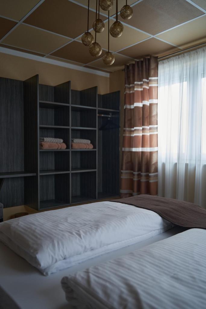 Hotel Auszeit im Euro Rastpark Guxhagen photo 3