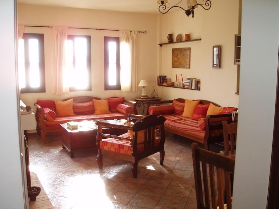 Villa with breathtaking views and private beach photo 2