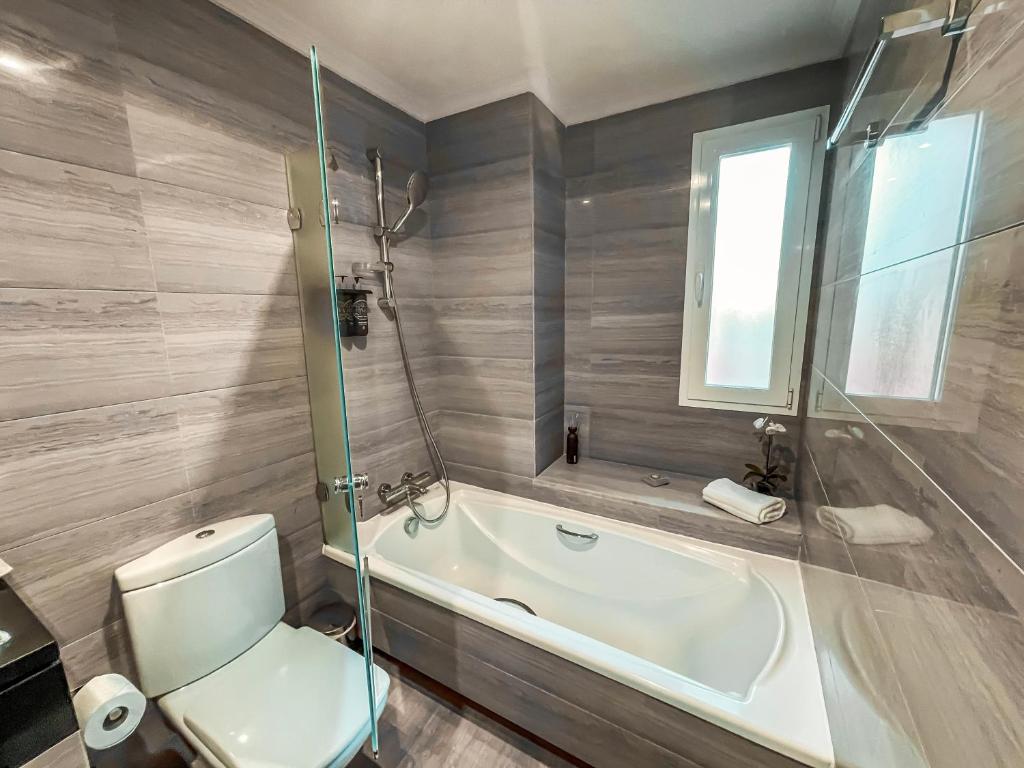 The Marbella Heights Boutique Hotel photo 2