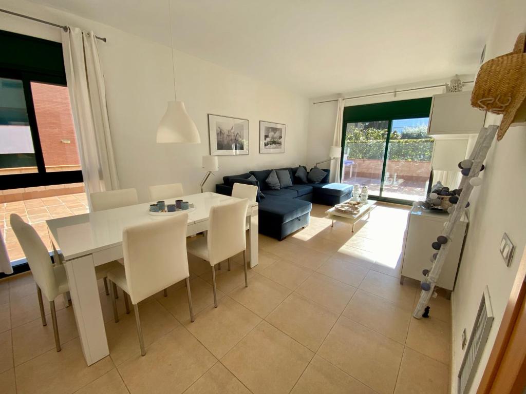 Medes Golf - Apartamento con piscina en Pals photo 3