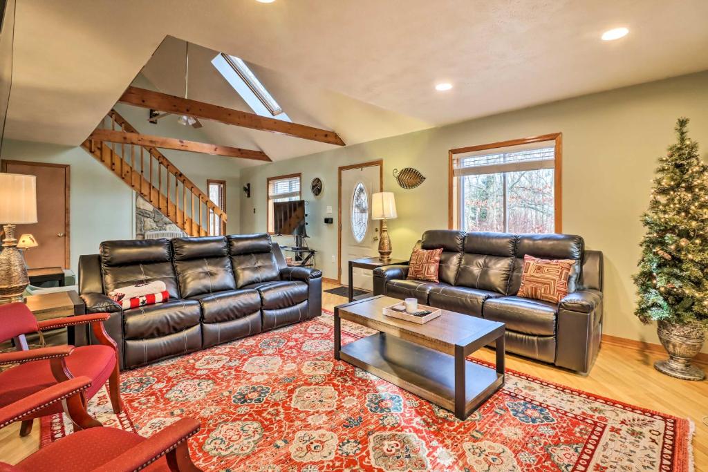 Albrightsville Home Game Room and Community Perks photo 2