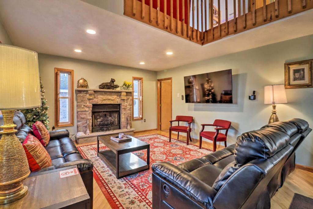 Albrightsville Home Game Room and Community Perks photo 3