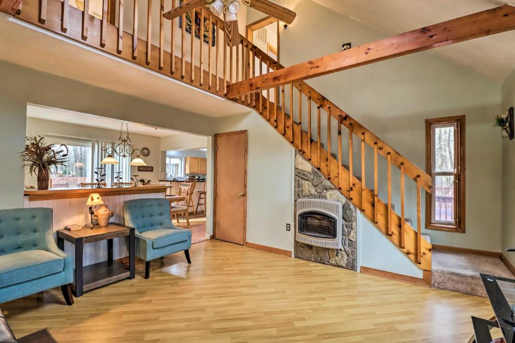 Albrightsville Home Game Room and Community Perks photo 4