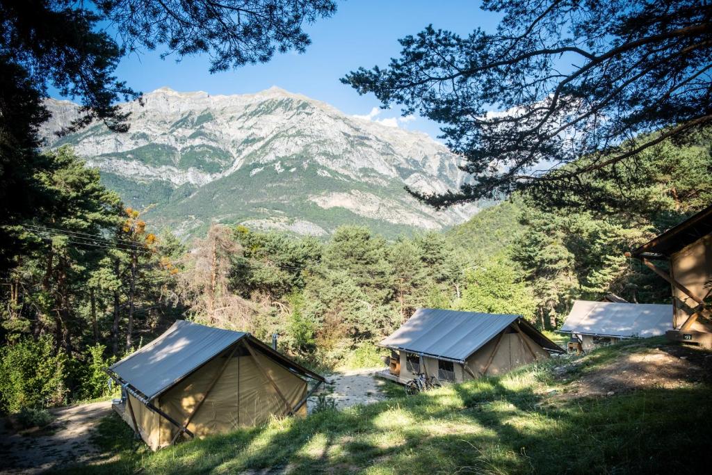 Huttopia Lac de Serre-Ponçon photo 1