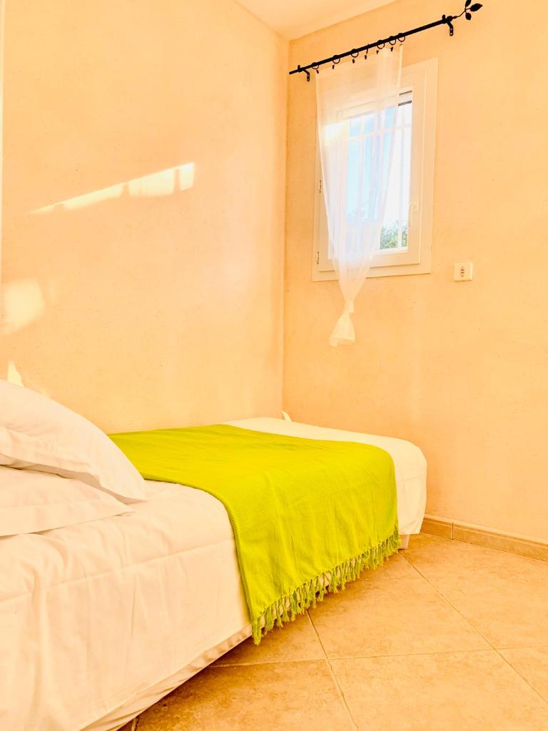 PETIT COIN DE PARADIS, VILLA AVEC PISCINE. photo 2