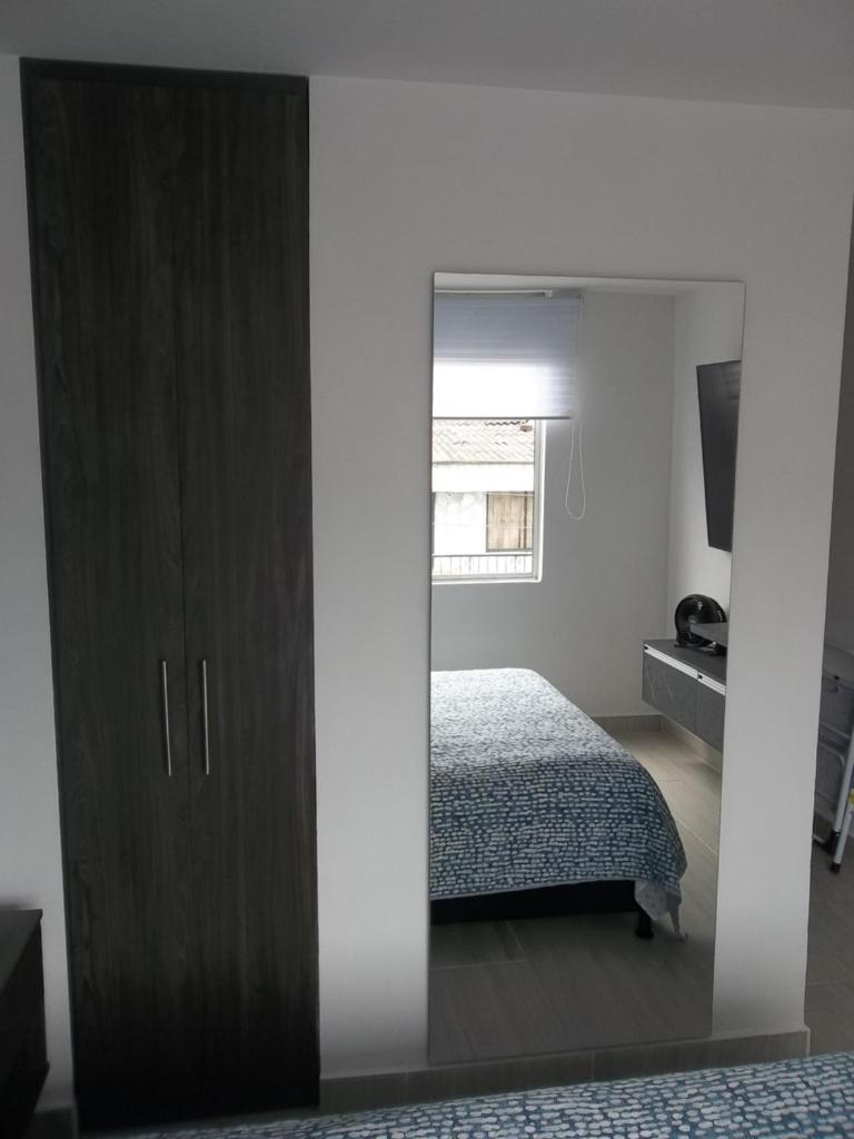 Apartaestudio en Pereira con vista al viaducto - Beatiful apartment with city view photo 1