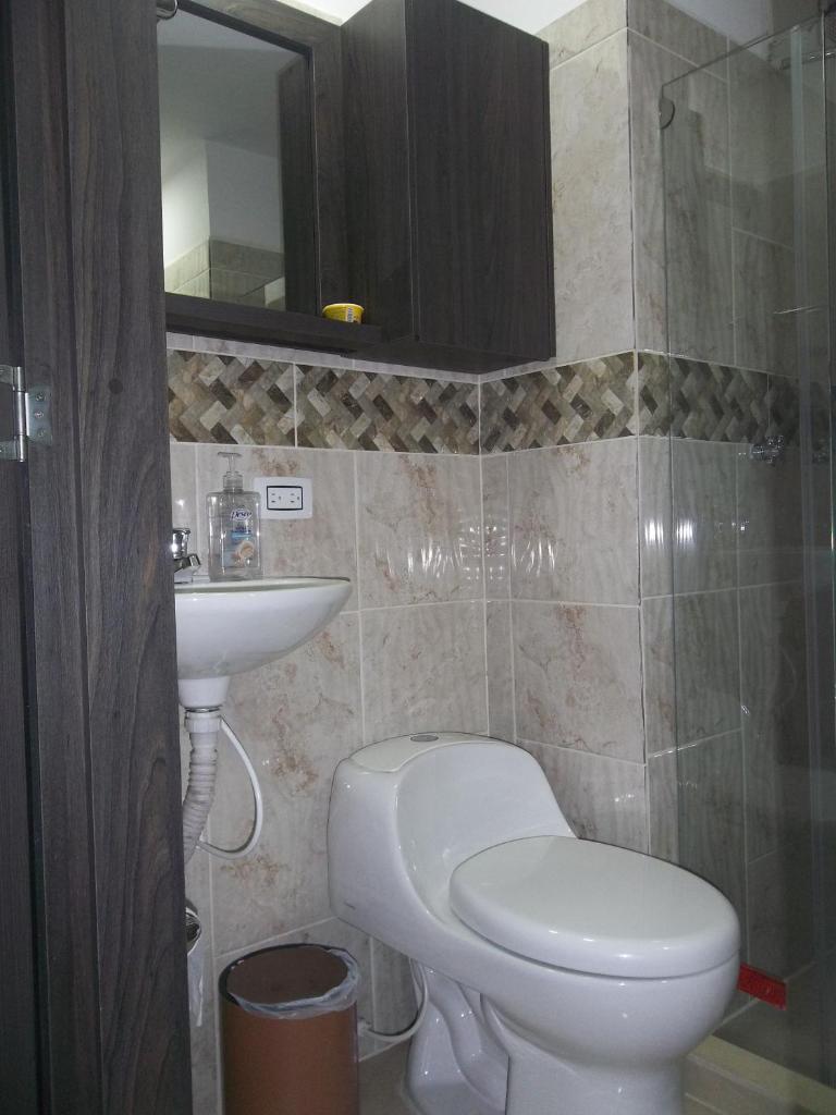 Apartaestudio en Pereira con vista al viaducto - Beatiful apartment with city view photo 3