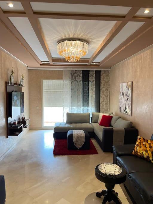 Big luxury apartment near airport photo 1
