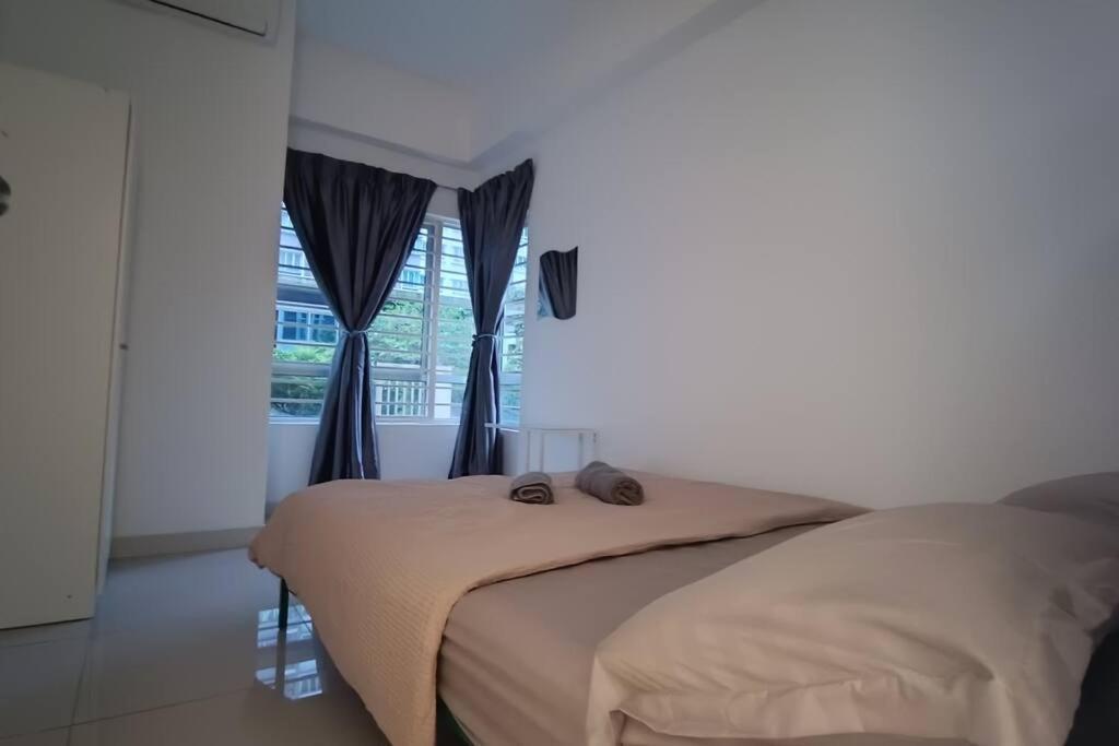URBAN PLACE 2, Direct access to pool with private garden photo 3