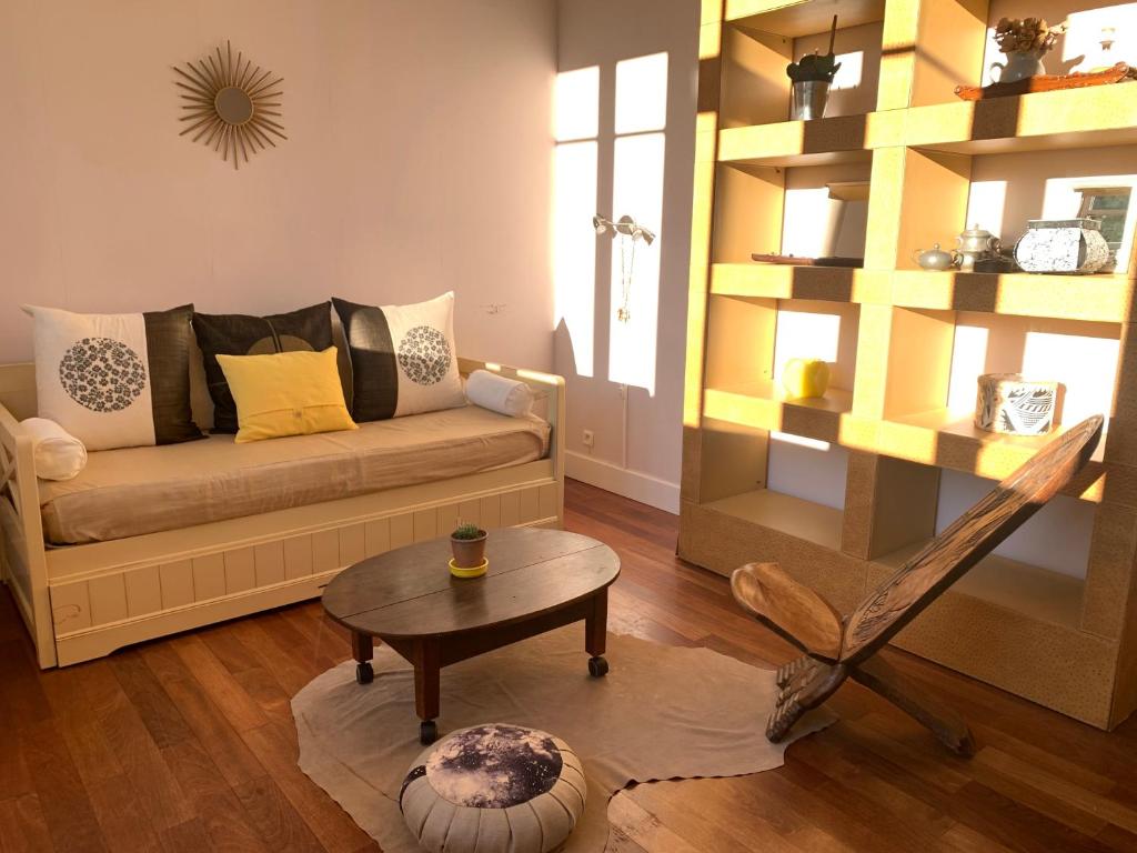 Suite privative Abella - Aile de maison bourgeoise photo 3