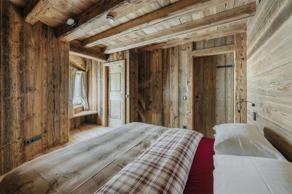 Luxury Cortina photo 3
