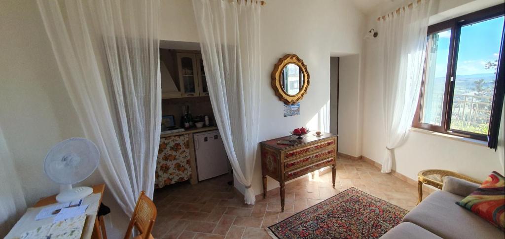 Aurinia photo 3