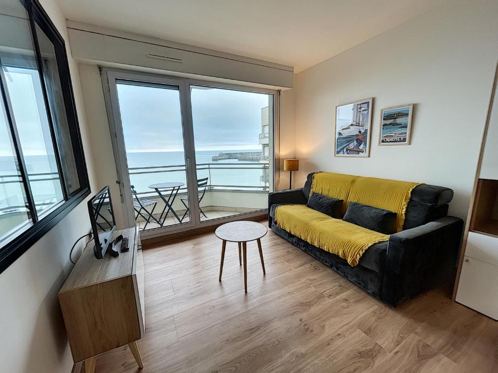 Appartement Granville, 2 pièces, 4 personnes - FR-1-361-383 photo 2