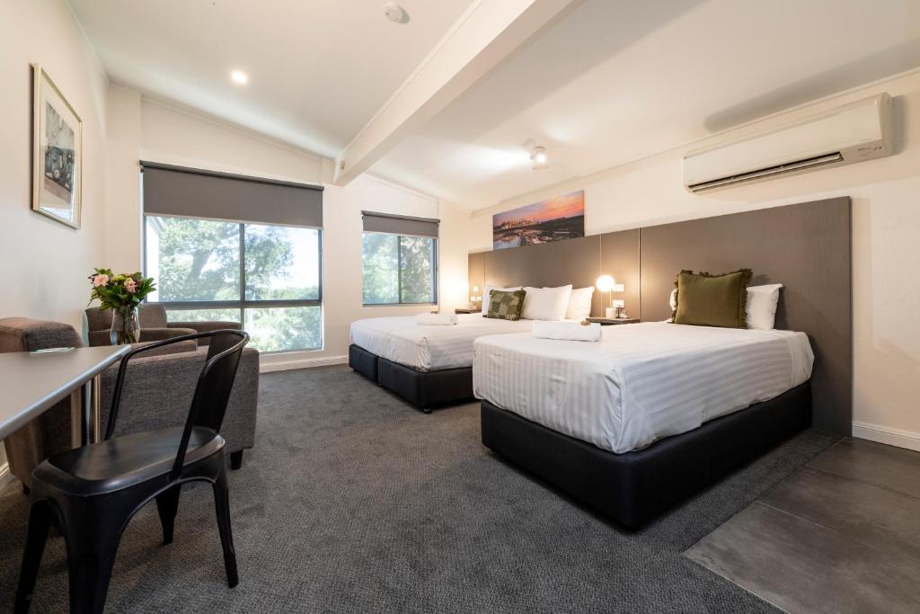 Fern Bay Motel photo 2