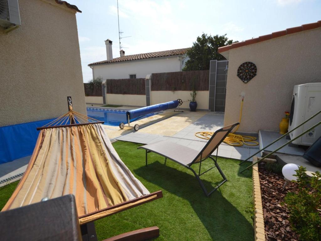 Casa Sant Miquel de Fluvià, 4 dormitorios, 10 personas - ES-89-91 photo 2
