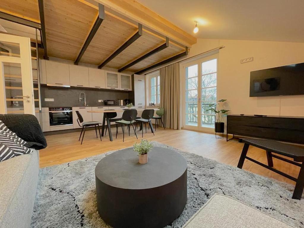 Premium Apartments Tegernsee - Dein Urlaub oder Homeoffice beginnt hier