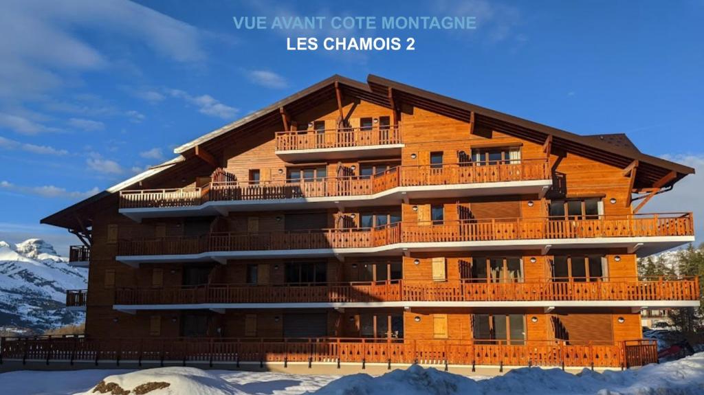 SUPERBE APPARTEMENT A LA MONTAGNE DECO ARCHITECTE