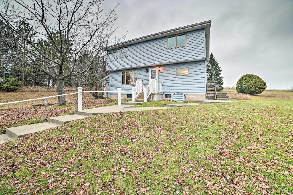Petoskey Home about 5 Mi to Dtwn and Bayfront Park! photo 2