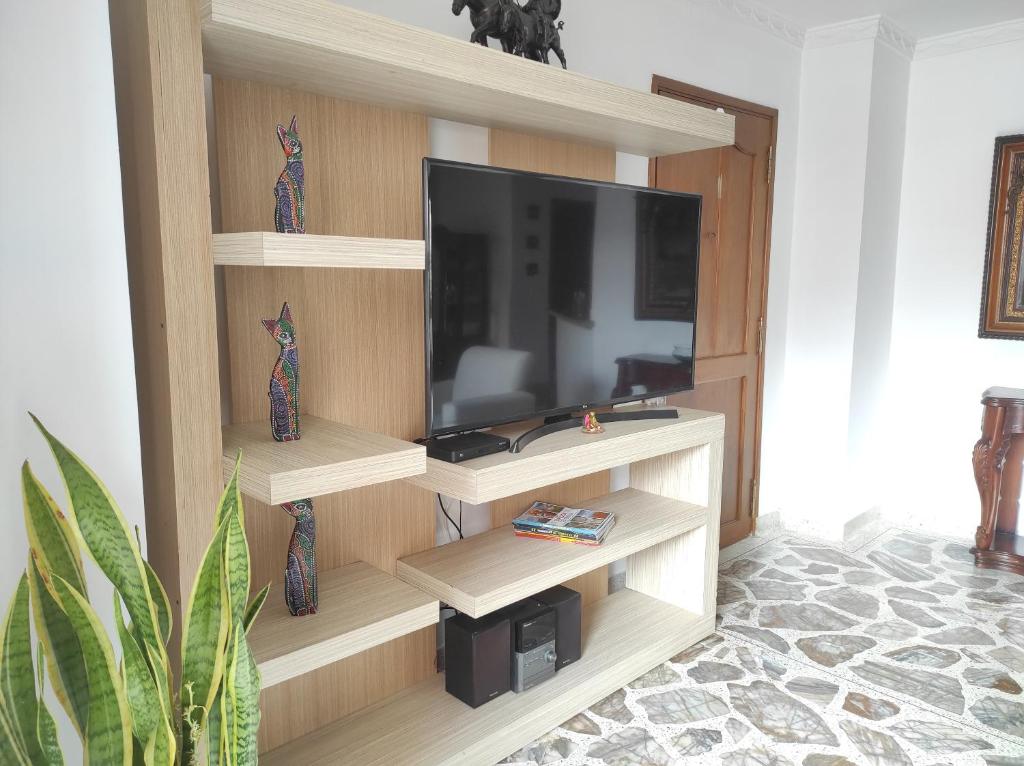Hermoso Apartamento Envigado a 27 min del poblado Medellin photo 2
