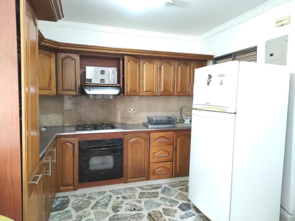 Hermoso Apartamento Envigado a 27 min del poblado Medellin photo 1