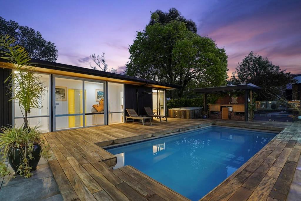 Countryside Calm Getaway with pool and deck photo 1