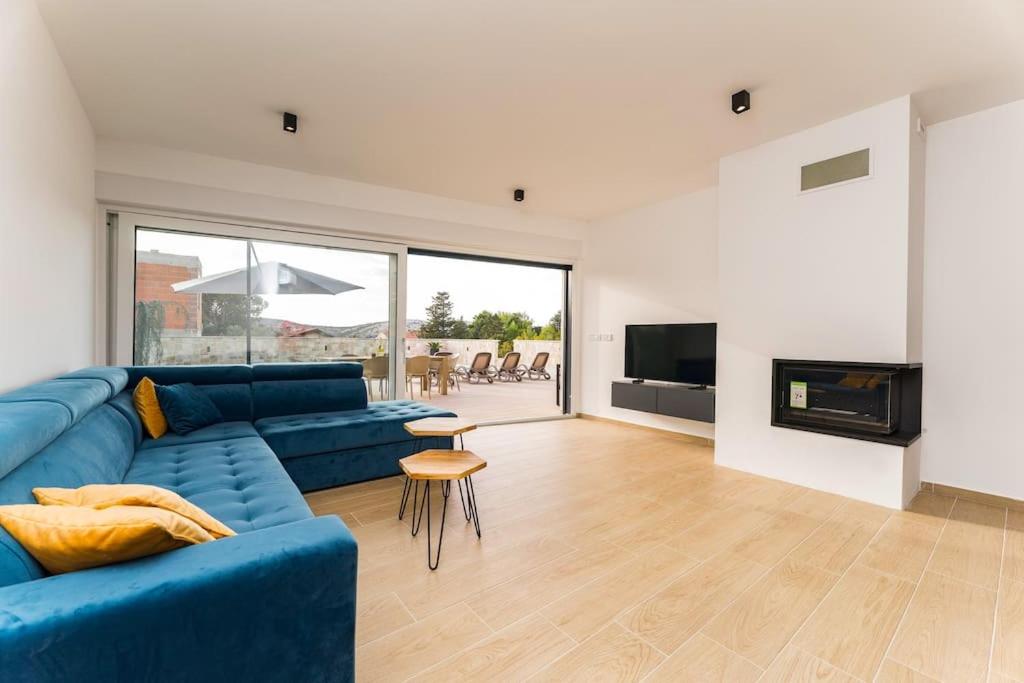 Villa Cissa,brand new villa with private pool photo 3