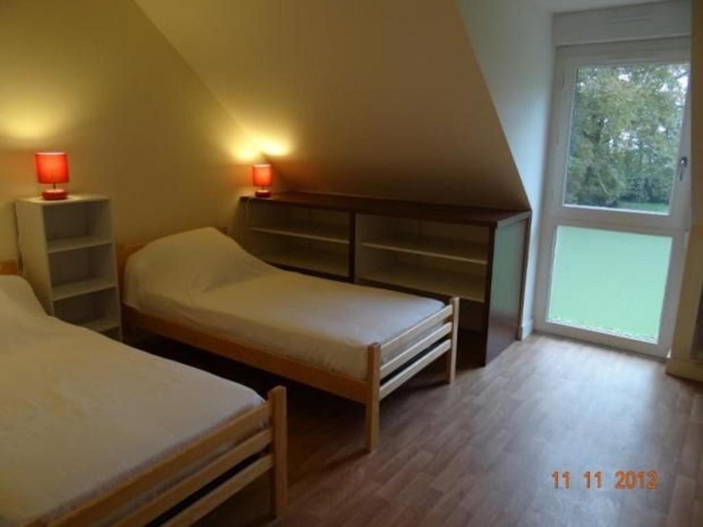 Gîte La Bazoge, 6 pièces, 10 personnes - FR-1-410-213 photo 4
