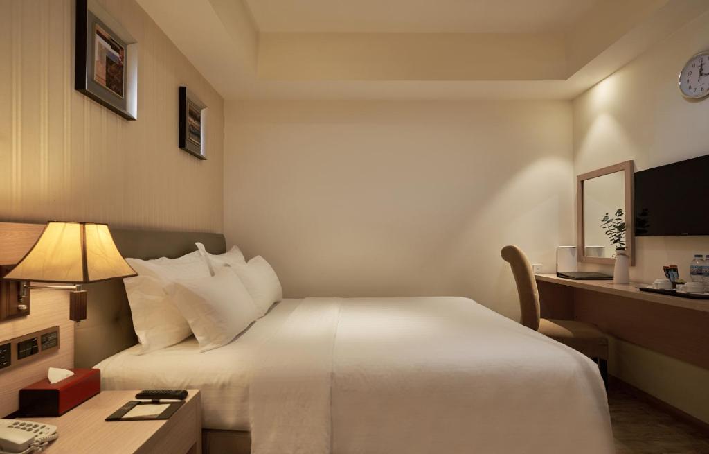 Khách sạn Blue Diamond Signature 