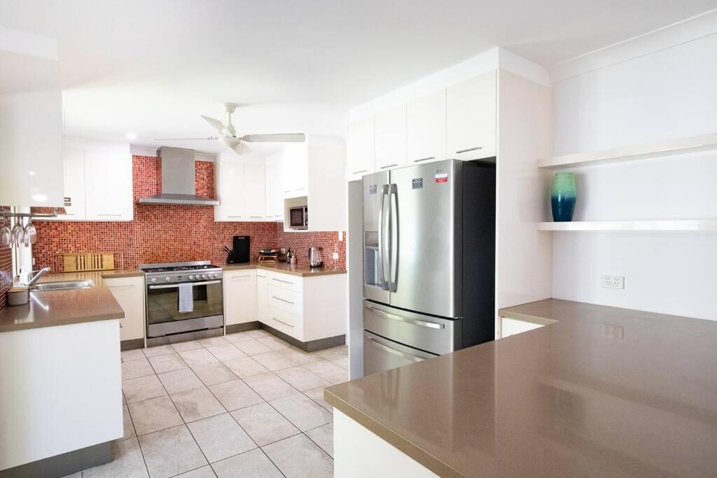 46 Sovereign - sleeps 6 - pet friendly photo 1