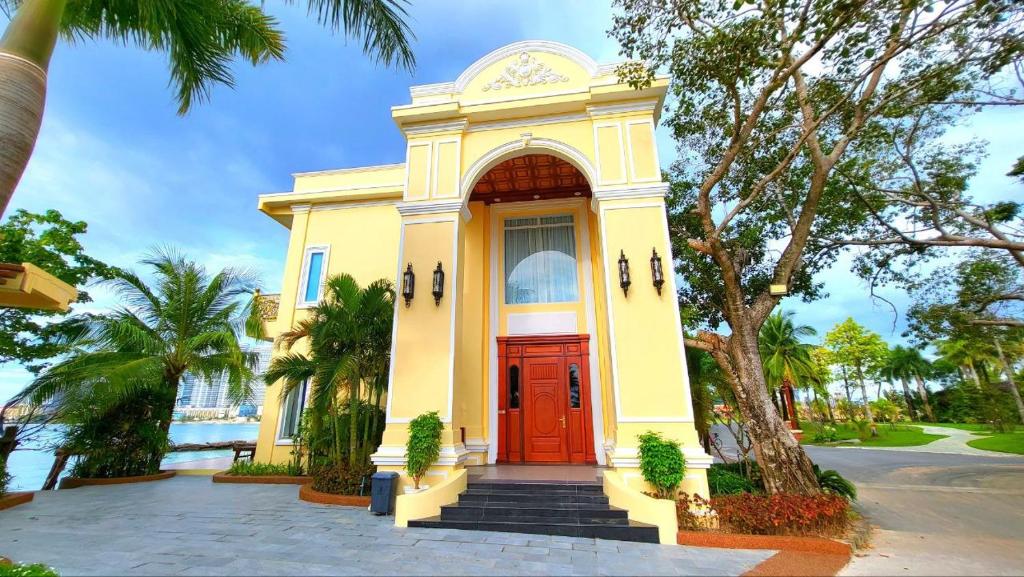 Try Palace Resort Sihanoukville photo 2
