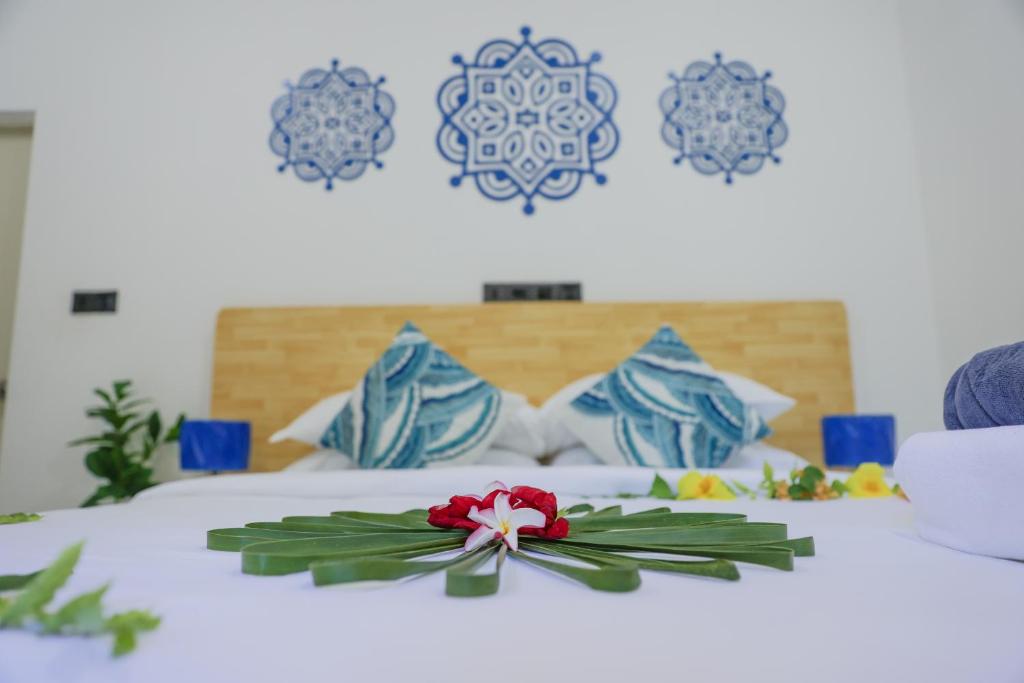 Tropica Thoddoo Inn, Maldives photo 2