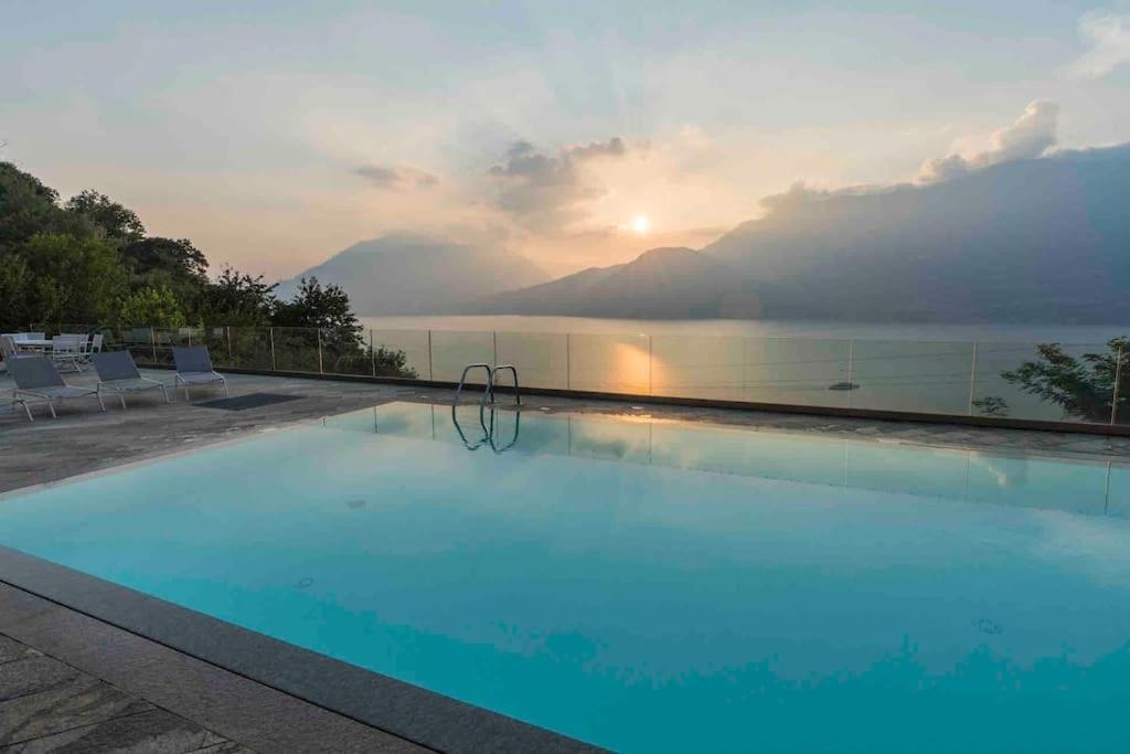 poolside apartment Cristina photo 3