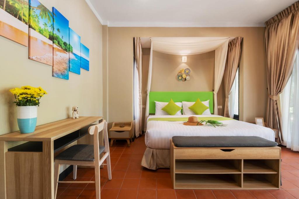 Sea&Sky Beach Resort photo 1