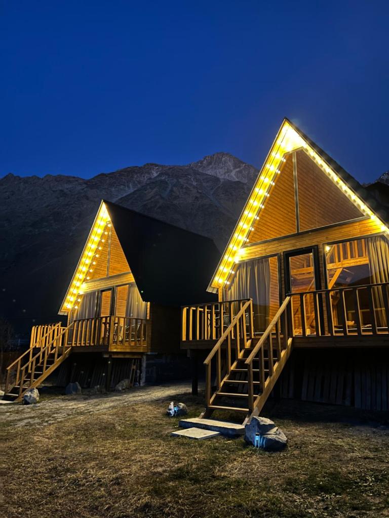 Eco cottage Kazbegi - Tap to explore photos