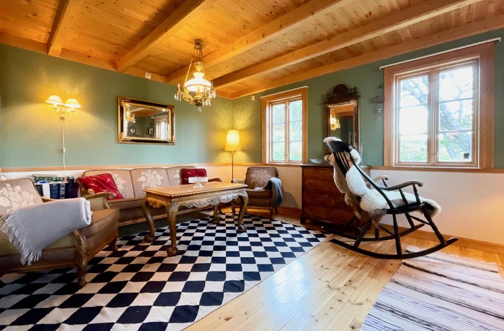 Cabin with charm in Lofoten photo 3