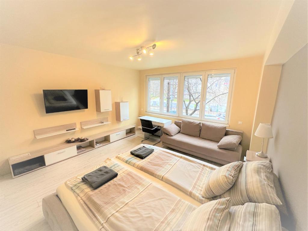 Brand new apartment in the center photo 4
