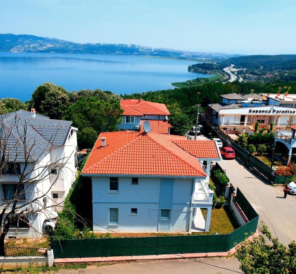 Sapanca Manzara Villa 2 Isıtma Havuzlu photo 2
